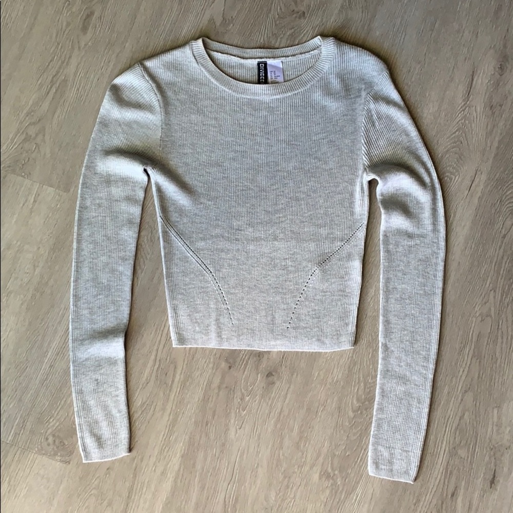H&M crop top long sleeves Size XS